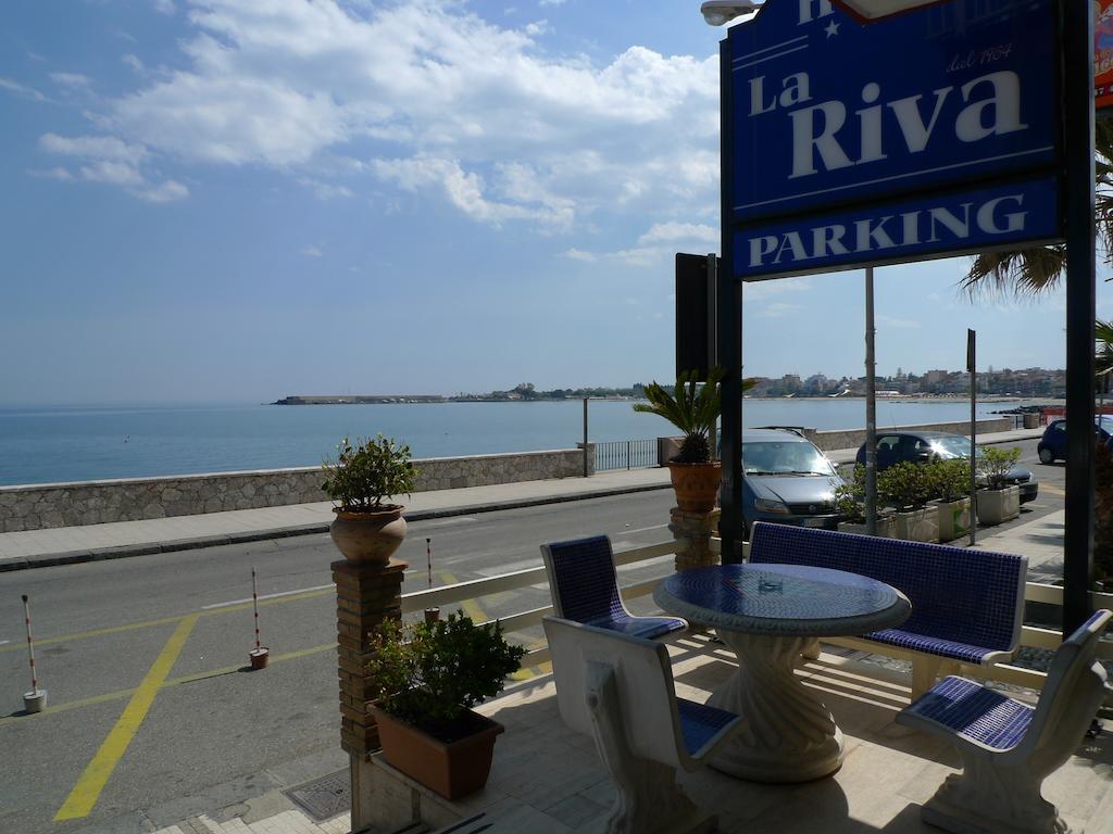 Hotel La Riva Джардини Наксос Екстериор снимка